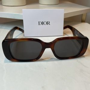 DIOR Wildior Tortoiseshell Rectangular Sunglasses